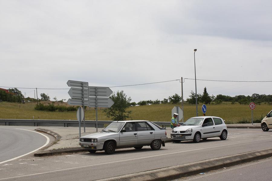 Acidente no cruzamento de acesso à A4